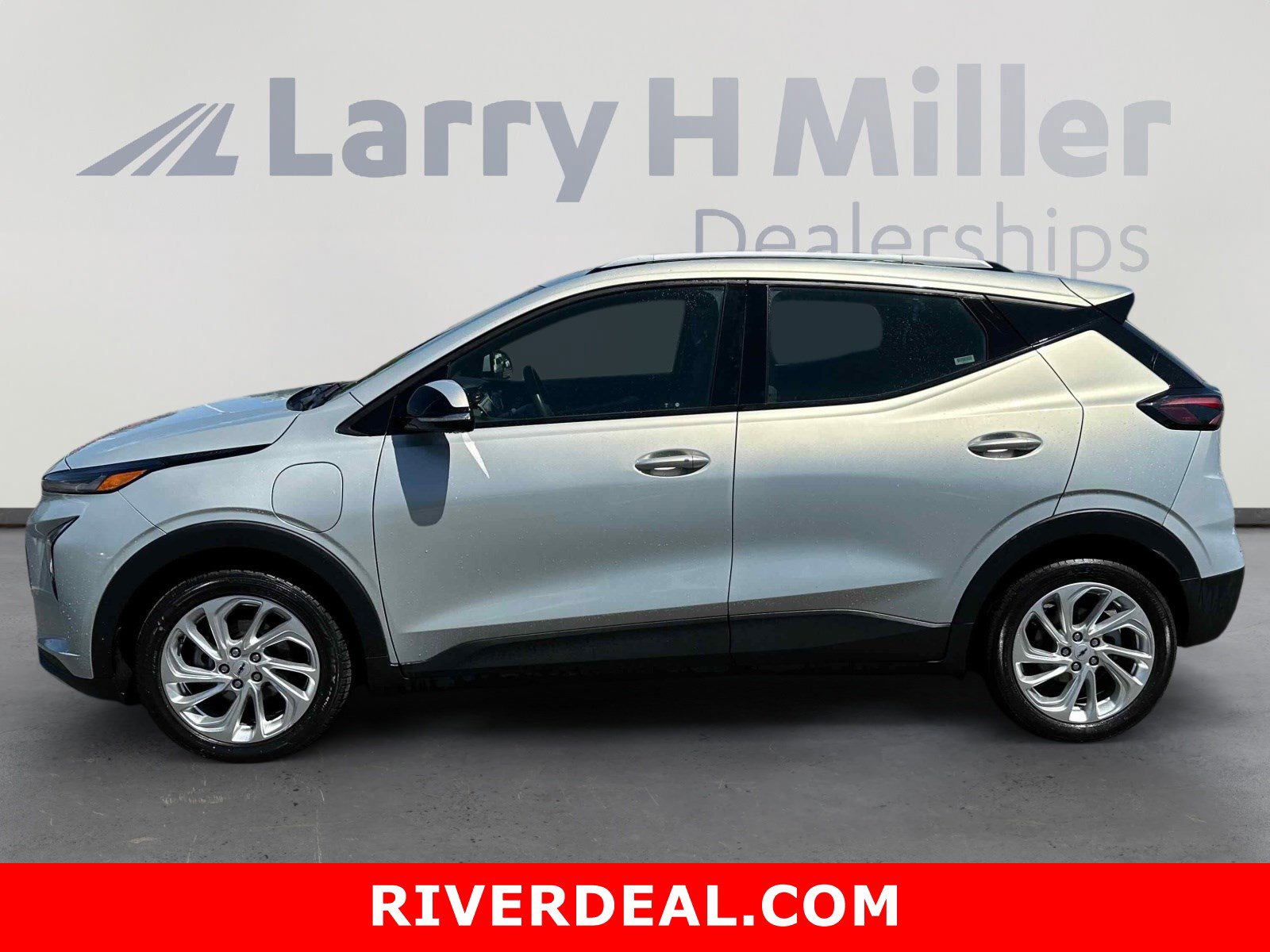 Used 2023 Chevrolet Bolt EUV LT with VIN 1G1FY6S08P4148850 for sale in Riverdale, UT
