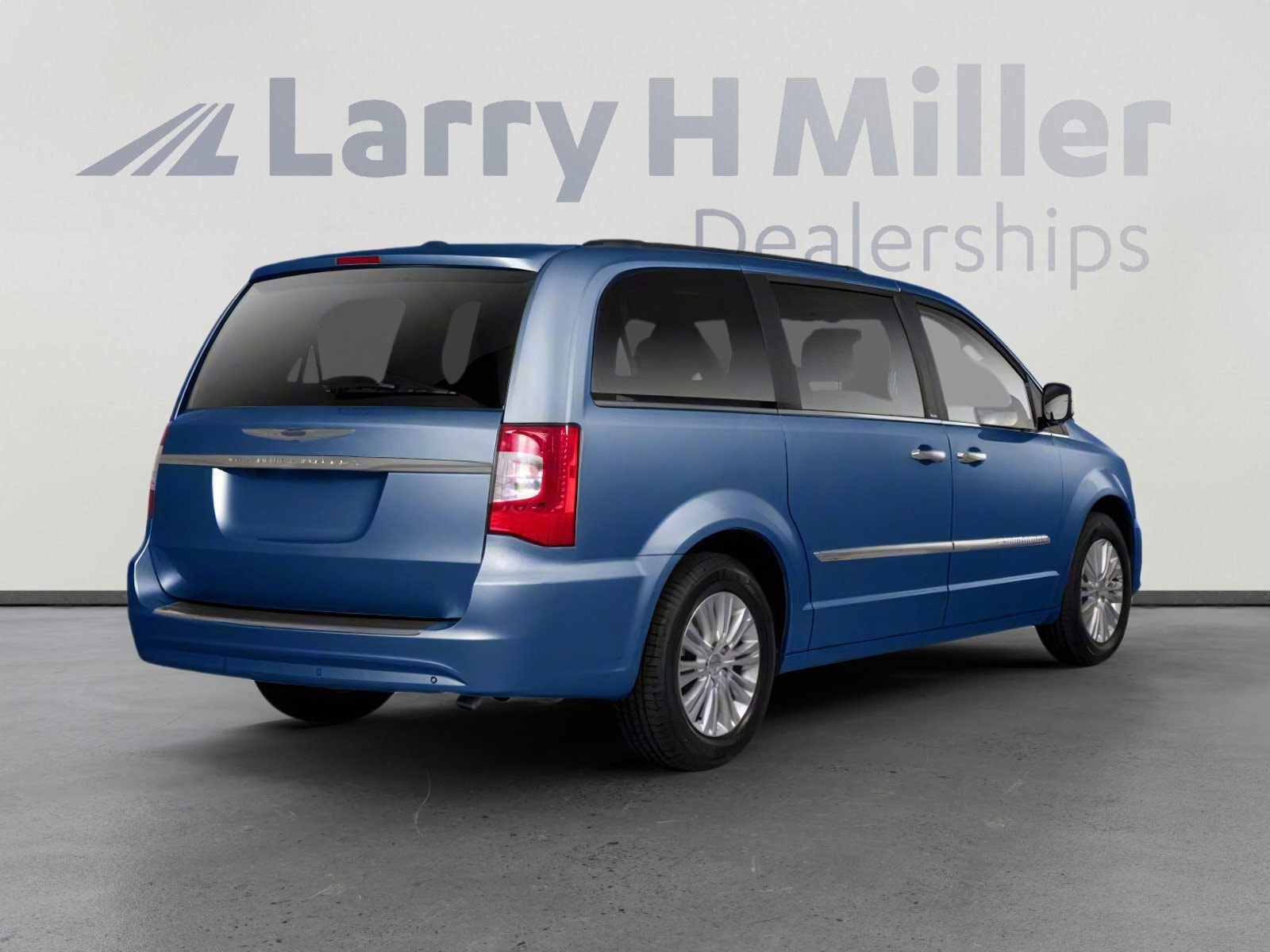 Used 2013 Chrysler Town & Country Touring-L with VIN 2C4RC1CG0DR808566 for sale in Riverdale, UT