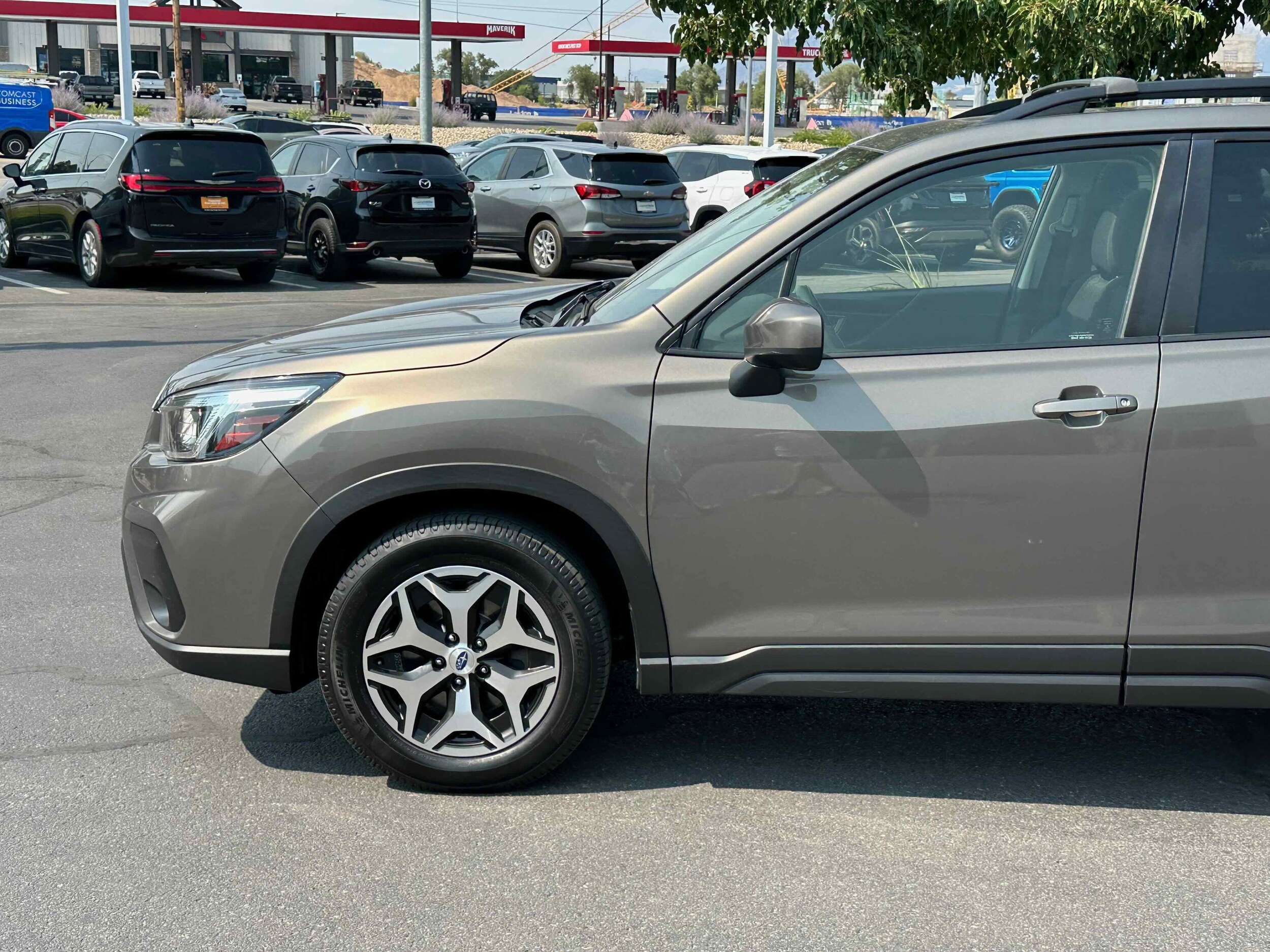 2020 Subaru Forester Premium photo 4