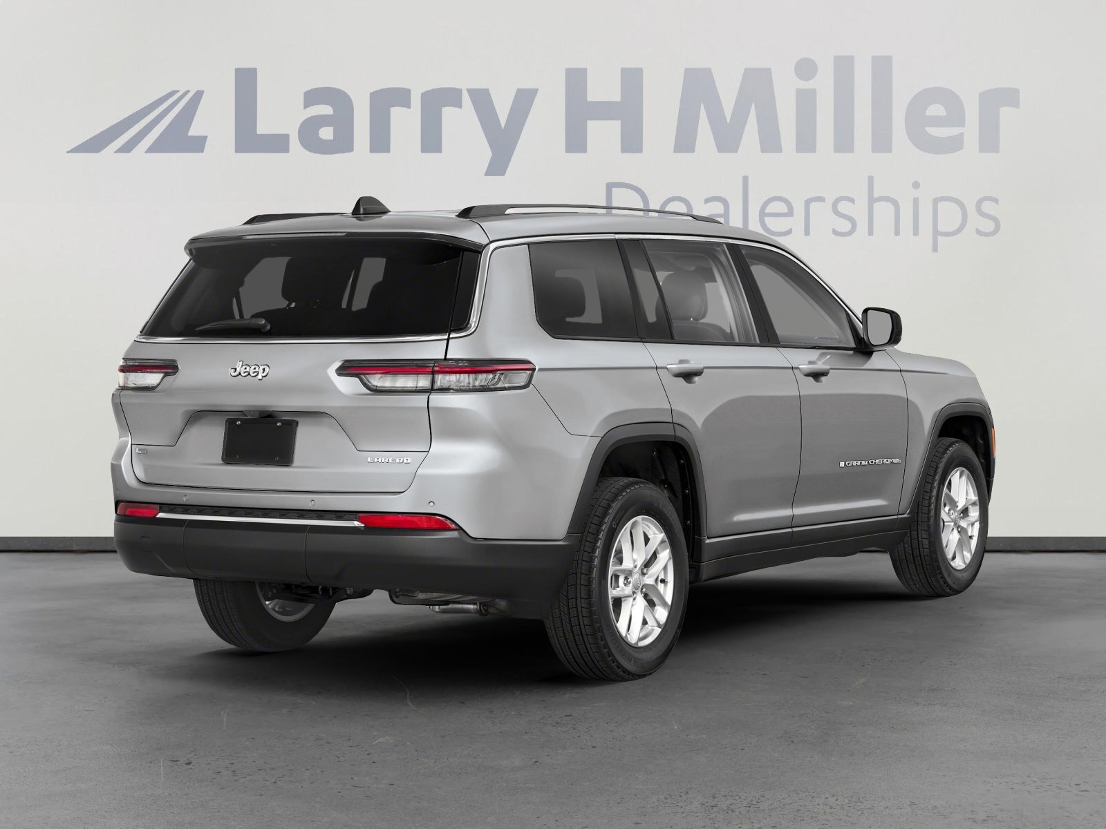 2025 Jeep Grand Cherokee Laredo X photo 2