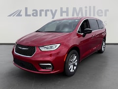 2026 Chrysler Pacifica Select Passenger Van