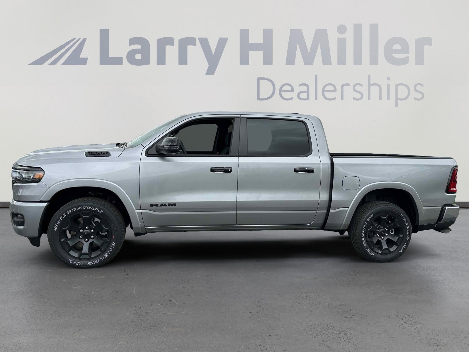 2025 Ram 1500 Big Horn photo 2