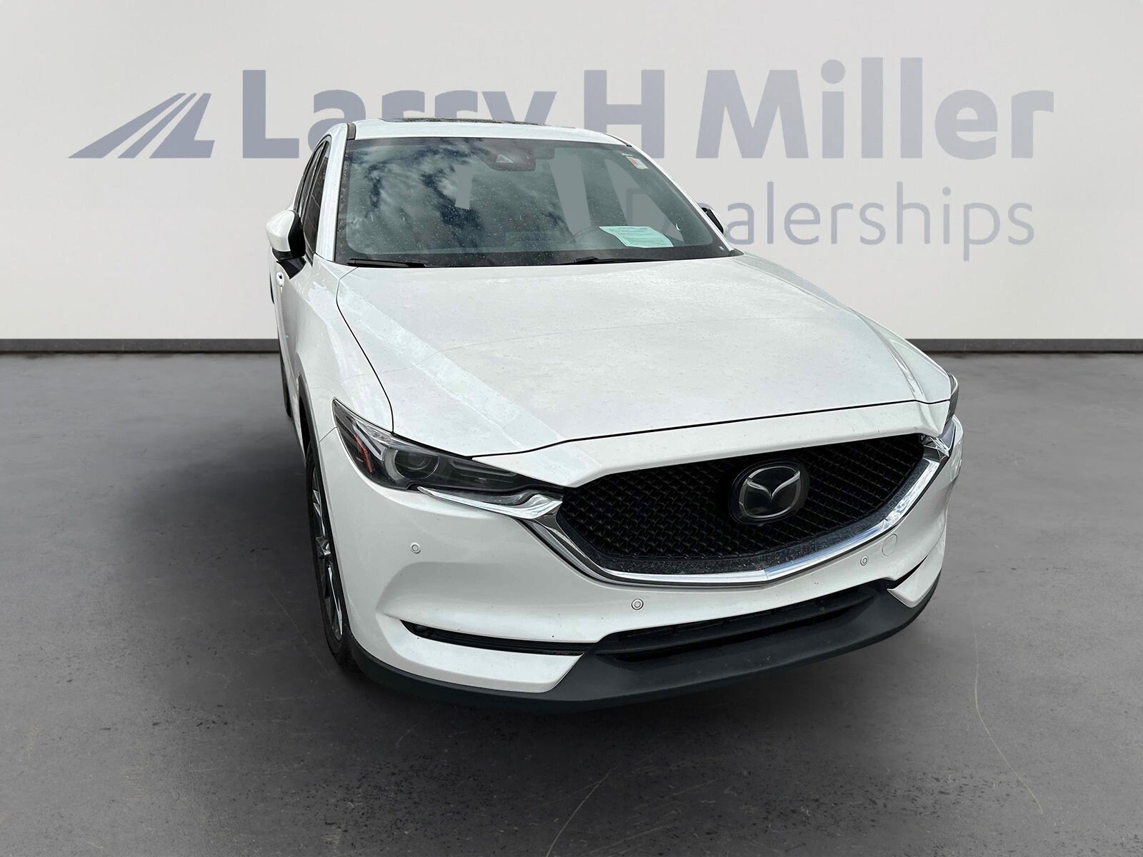 2019 Mazda CX-5 Signature photo 2