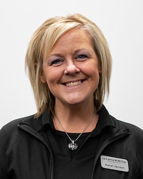 Staff member McKenzi Jensen from ID_2b85cf5829a4