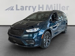 2025 Chrysler Pacifica Limited Passenger Van