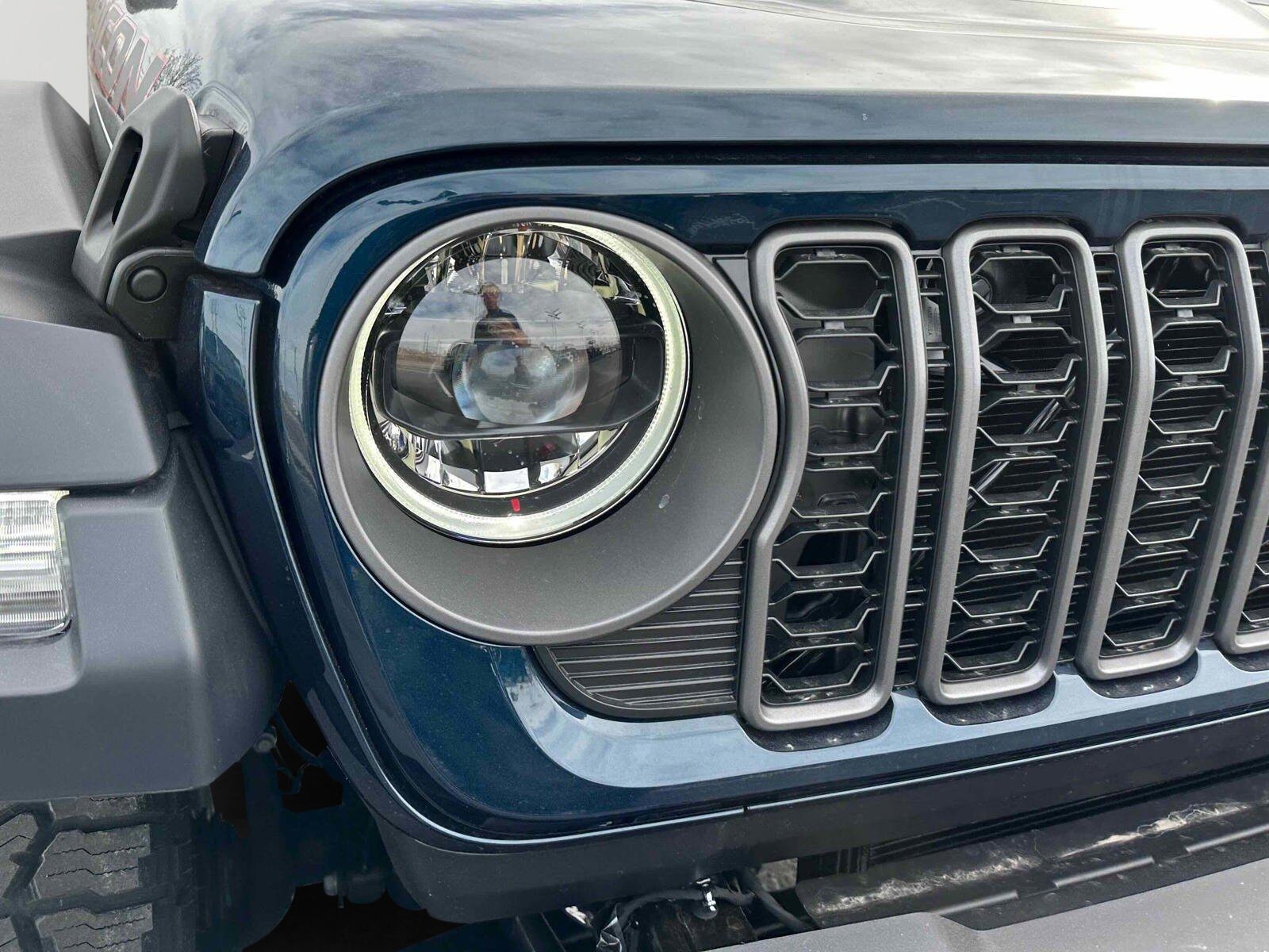 2025 Jeep Gladiator Rubicon photo 4