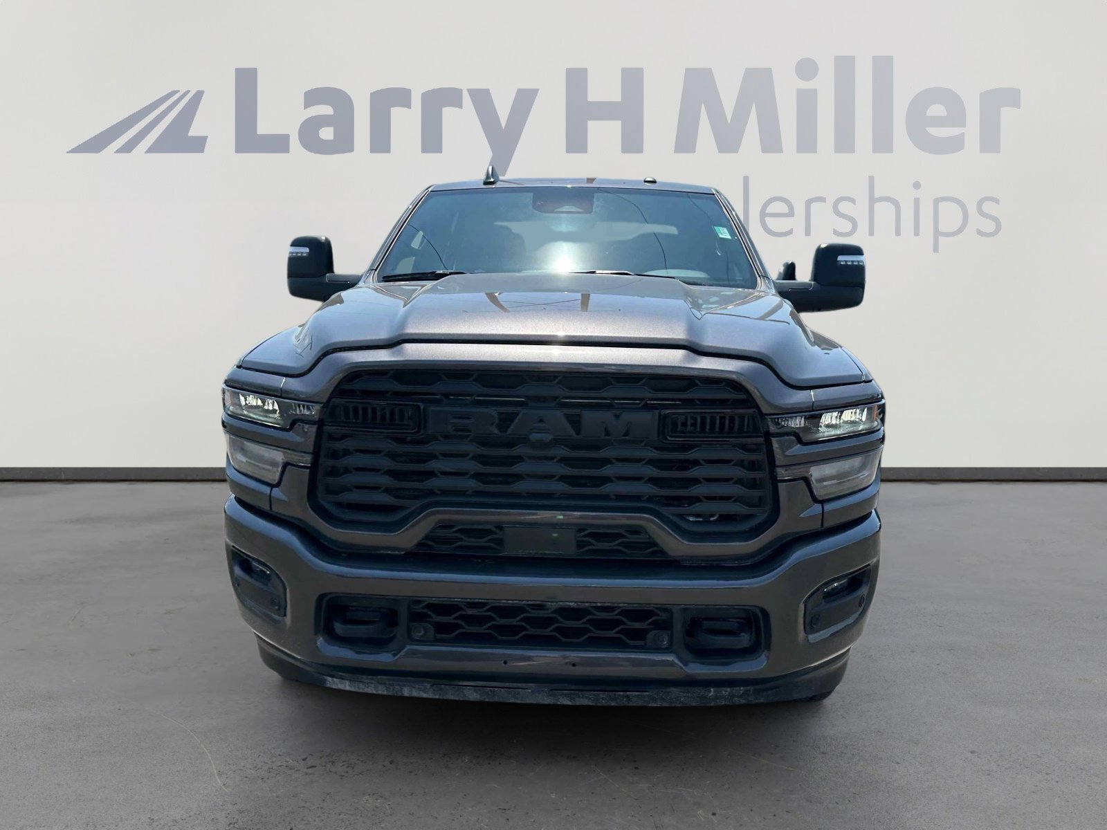 2025 Ram 2500 Big Horn photo 2