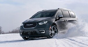 Chrysler Pacifica in snow