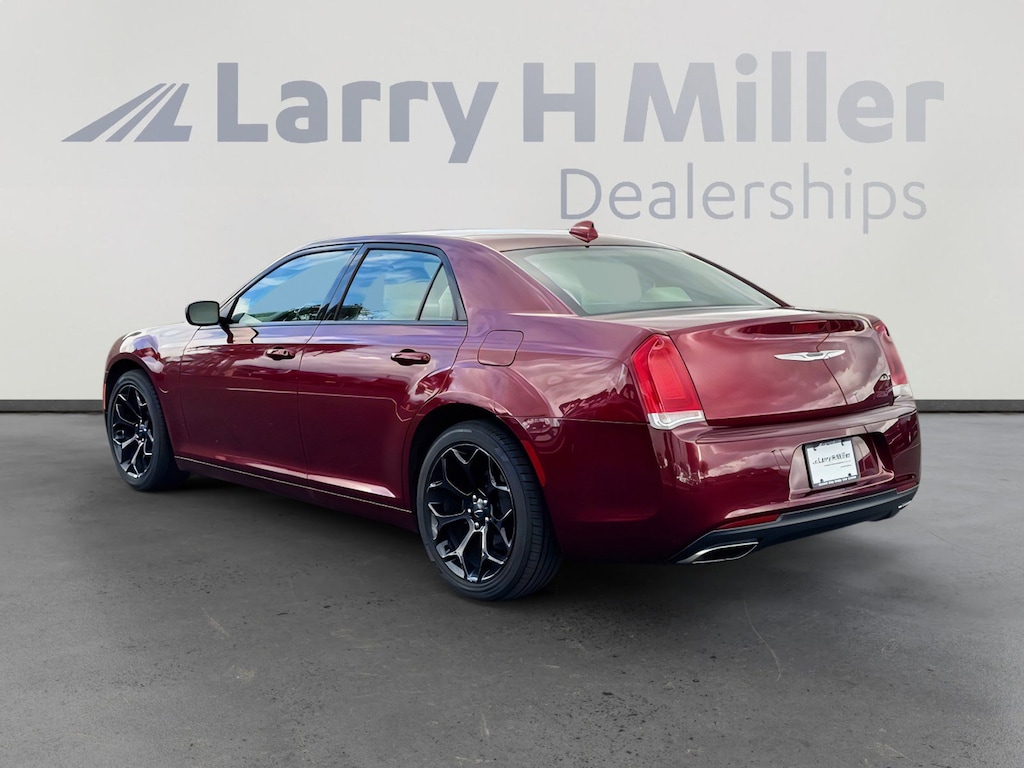 Used 2019 Chrysler 300 Touring Sedan