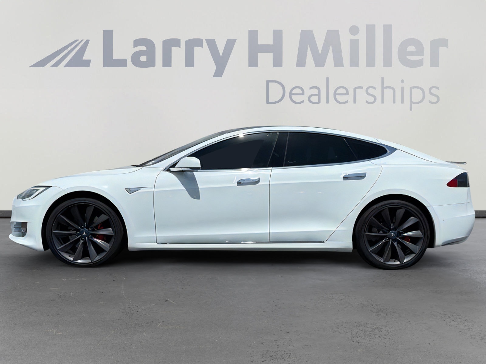 Used 2016 Tesla Model S P90D with VIN 5YJSA1E47GF143773 for sale in Surprise, AZ