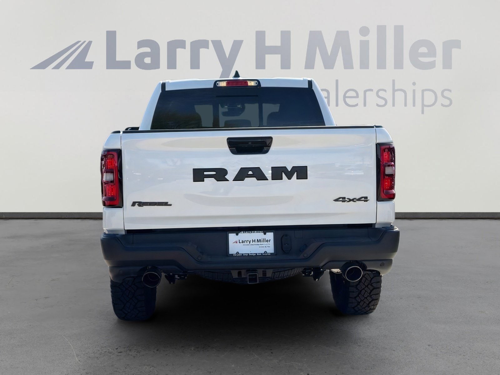 2026 RAM 1500 Rebel - Photo 6