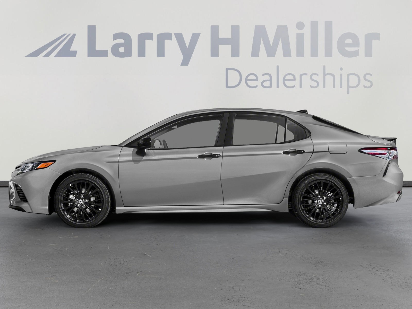 2020 Toyota Camry SE photo 3