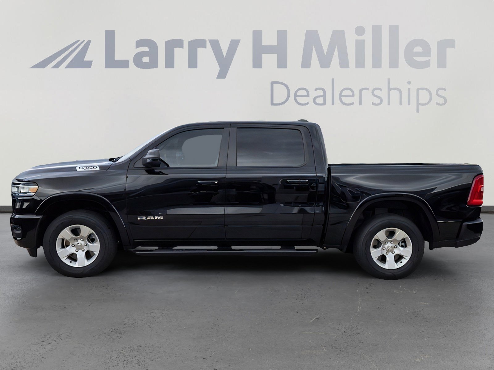 2025 Ram 1500 Big Horn Lone Star photo 2