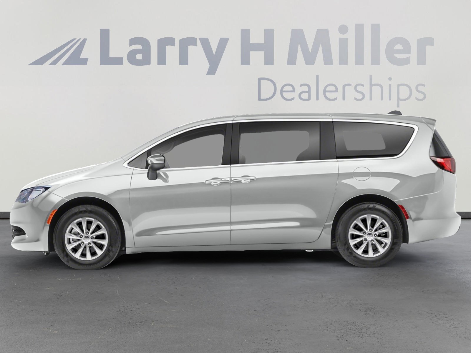 2021 Chrysler Voyager LXi photo 2