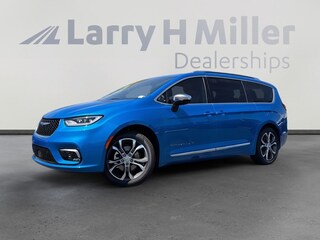 New 2026 Chrysler Pacifica Pinnacle Passenger Van Surprise, AZ
