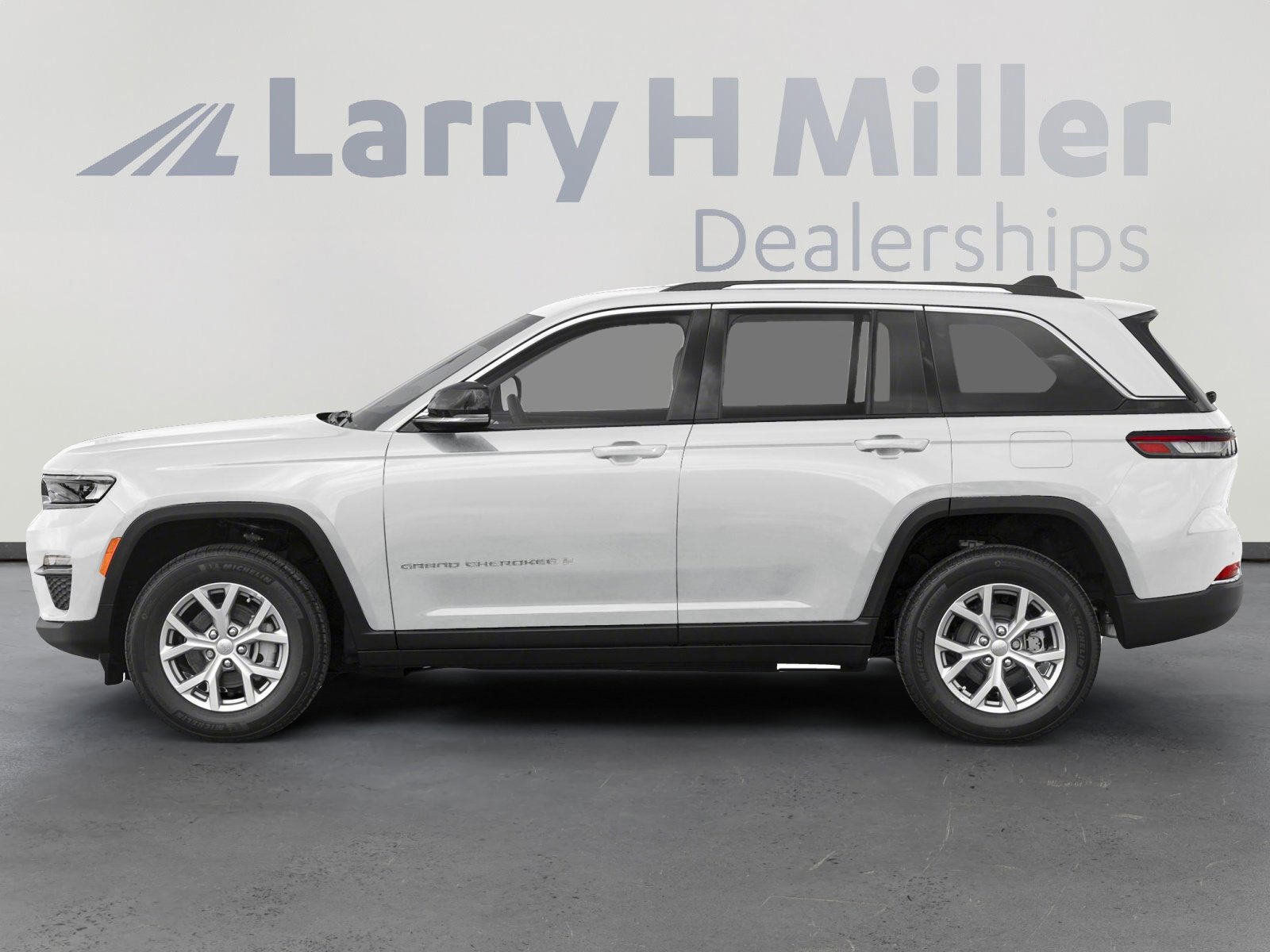 2025 Jeep Grand Cherokee Altitude photo 3