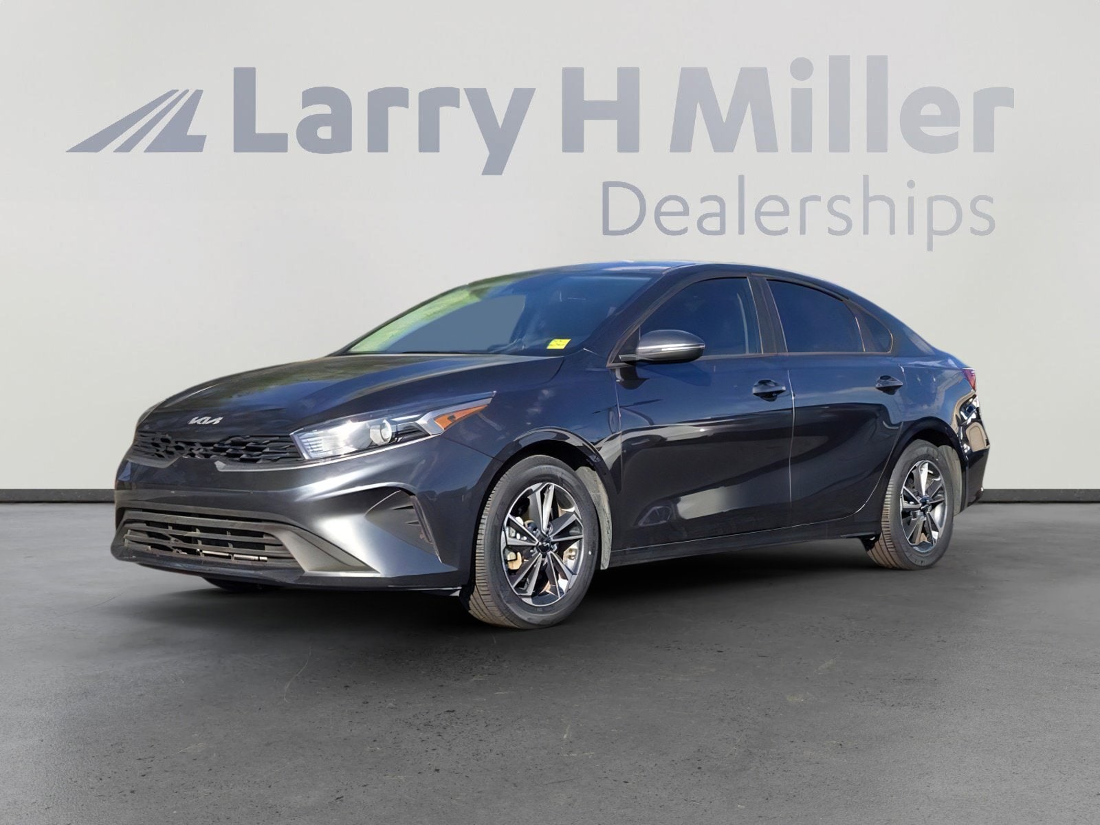 Used 2023 Kia Forte LXS with VIN 3KPF24AD6PE512358 for sale in Corona, CA