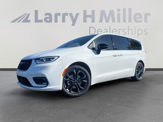 New 2026 Chrysler Pacifica Select Passenger Van Surprise, AZ