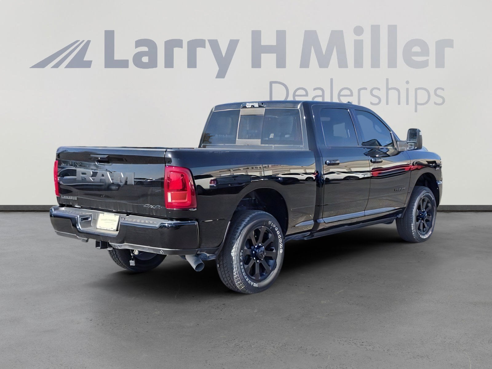 2025 RAM 2500 Laramie - Photo 6