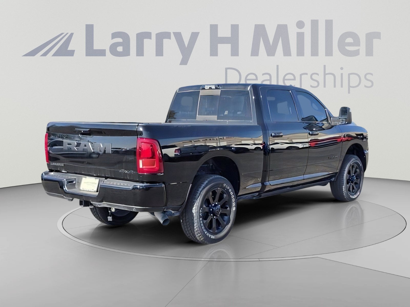 2025 RAM 2500 Laramie - Photo 6