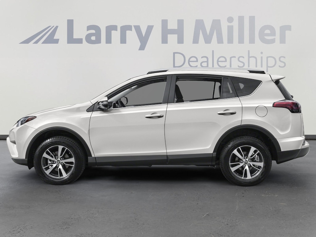 Used 2017 Toyota RAV4 XLE SUV