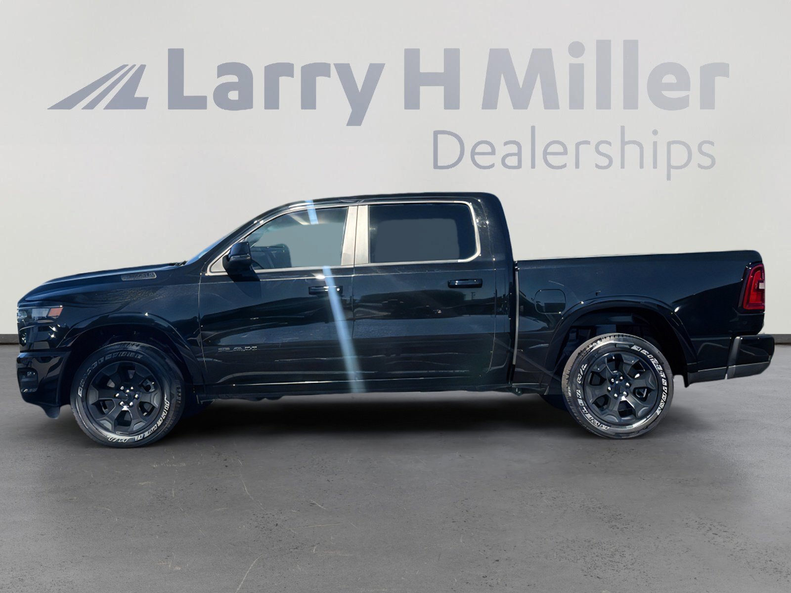2025 Ram 1500 Big Horn Lone Star photo 2