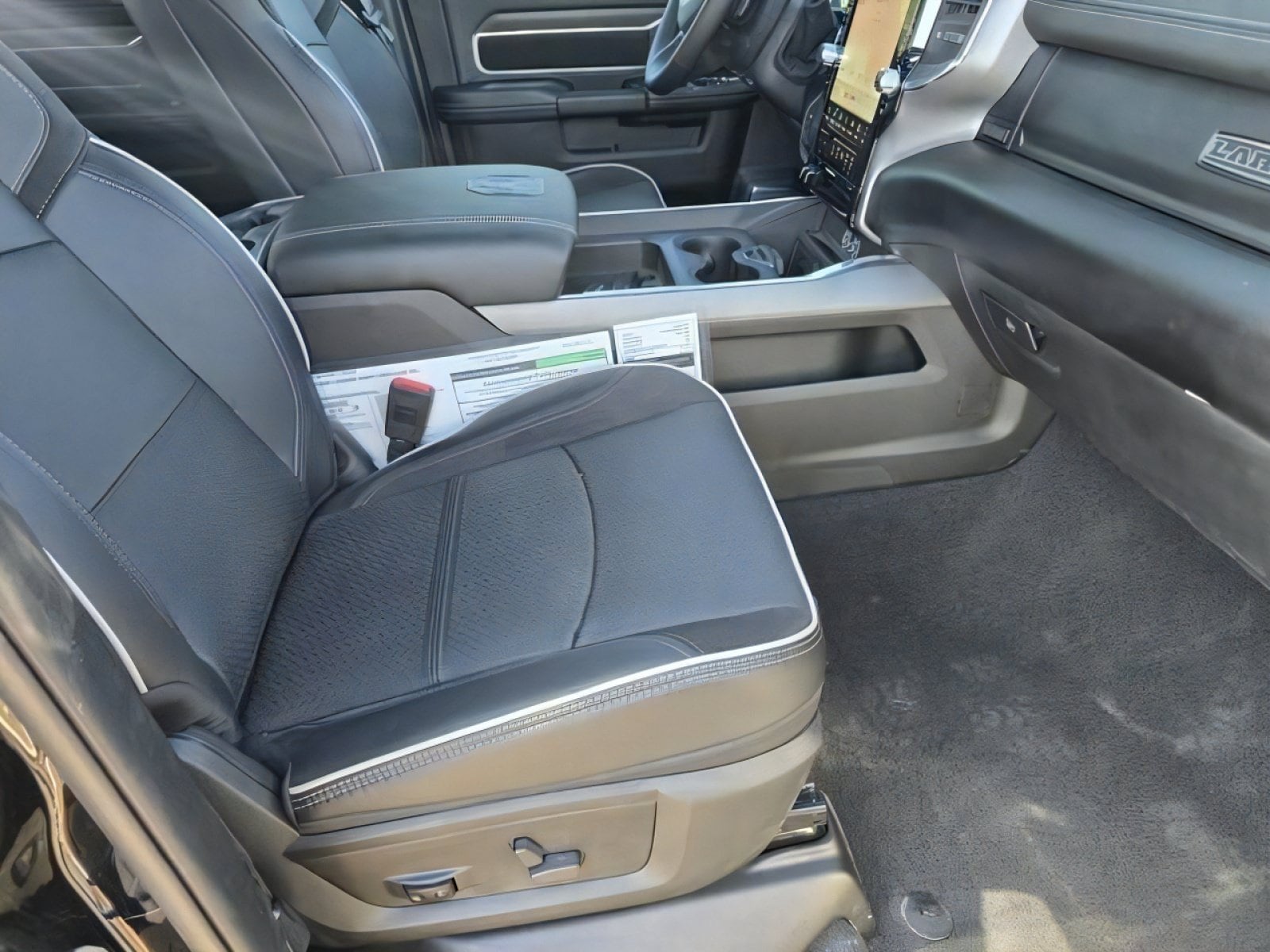 2025 RAM 2500 Laramie - Photo 13