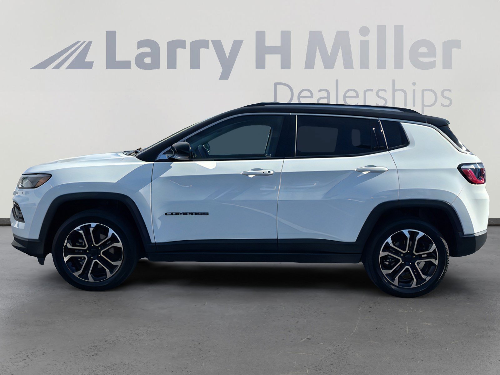 2022 Jeep Compass Limited photo 2