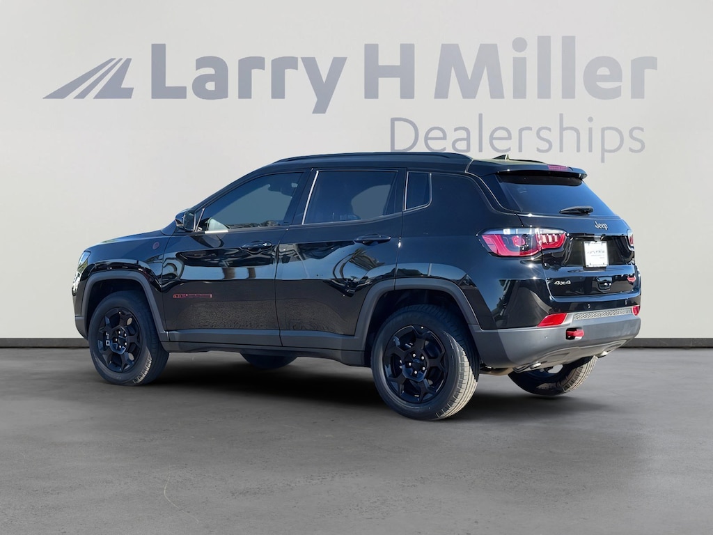 Used 2024 Jeep Compass Trailhawk SUV