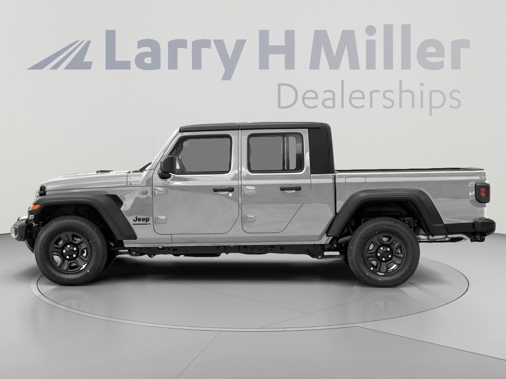 Used 2022 Jeep Gladiator Sport Truck Crew Cab
