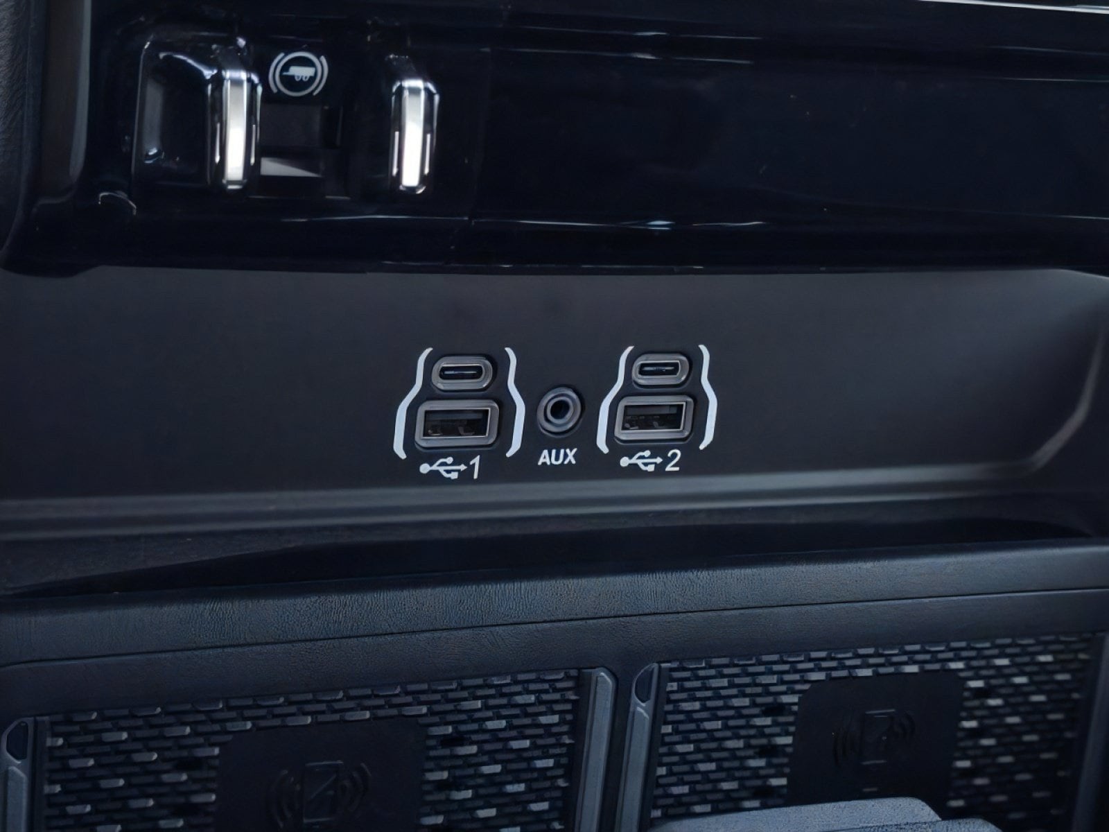 2025 RAM 2500 Laramie - Photo 24