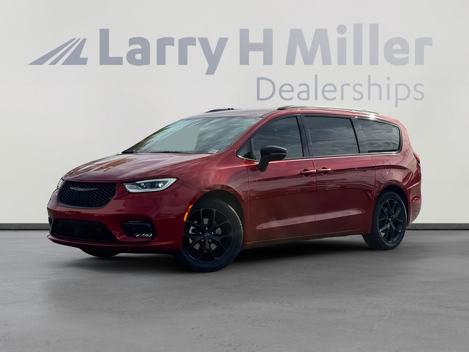 2026 Chrysler Pacifica Select's photo