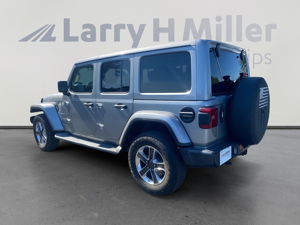 Used 2018 Jeep Wrangler Unlimited Sahara 4x4 SUV