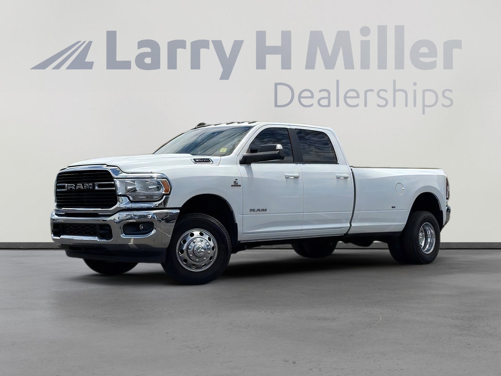 2021 RAM 3500 Big Horn 4X4 Crew Cab LWB's photo