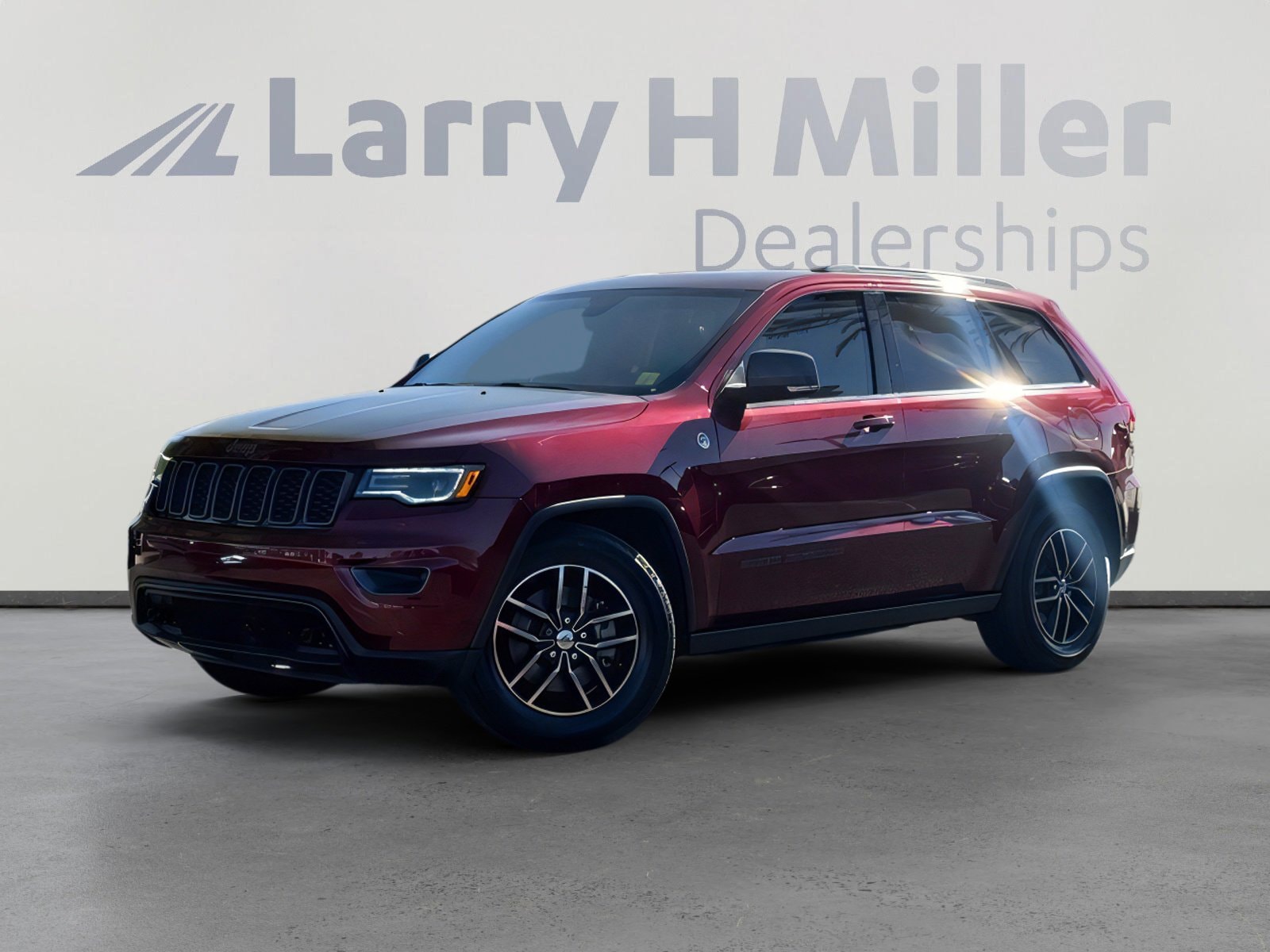 2018 Jeep Grand Cherokee Trailhawk's photo