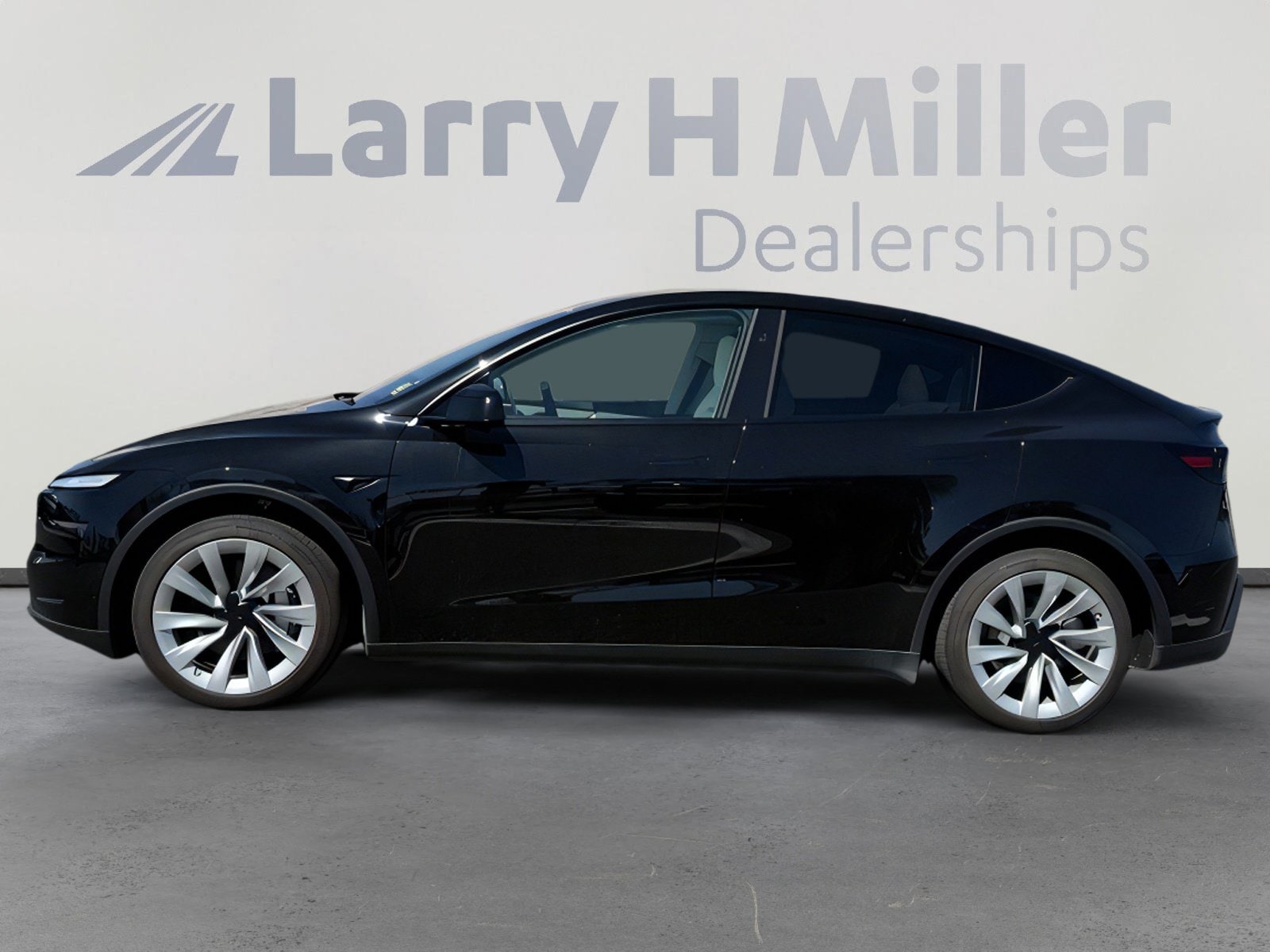 Used 2026 Tesla Model Y Premium with VIN 7SAYGDED8TF419823 for sale in Surprise, AZ