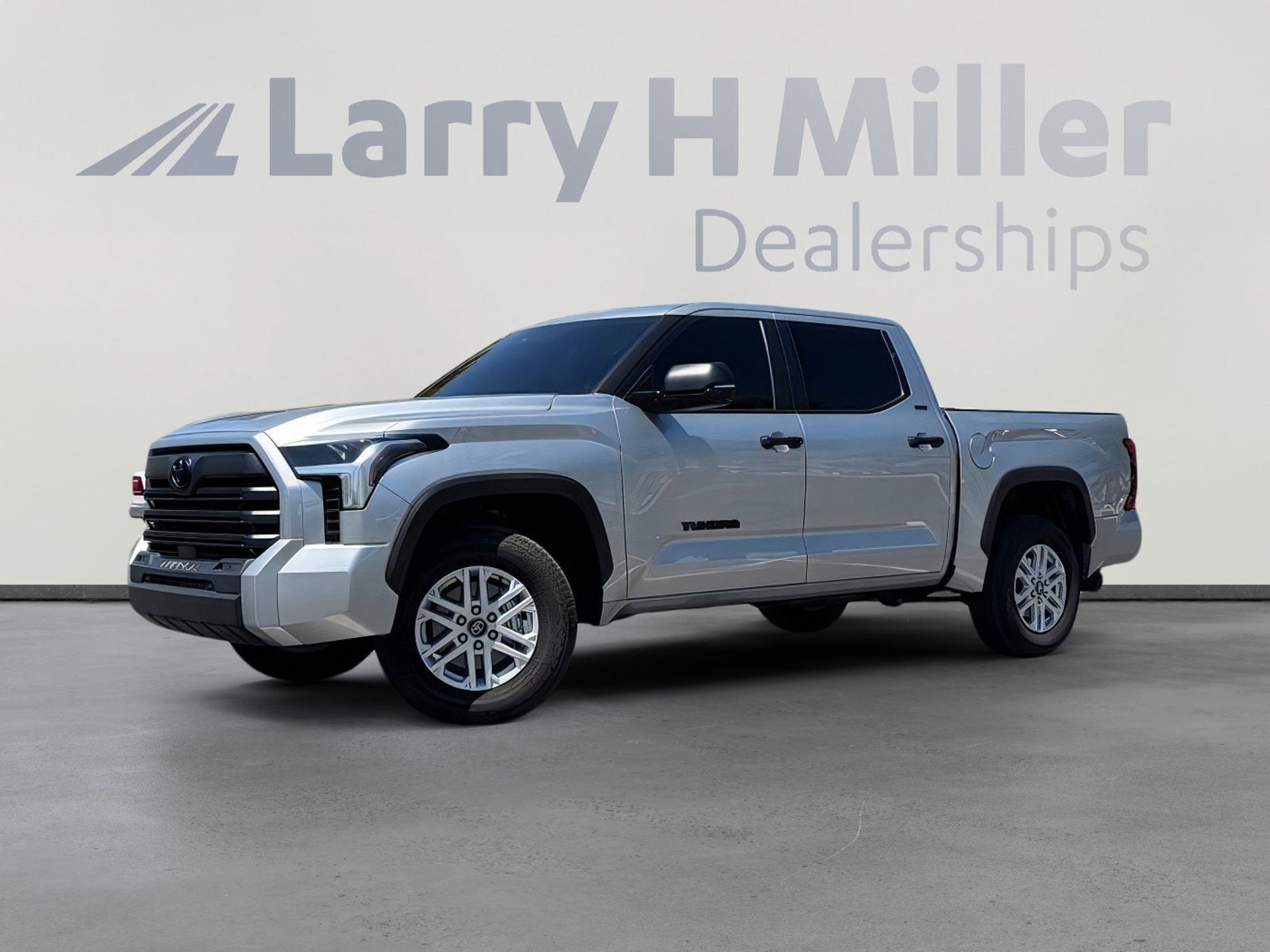 2026 Toyota Tundra SR5 4WD CrewMax 5.5' Bed's photo