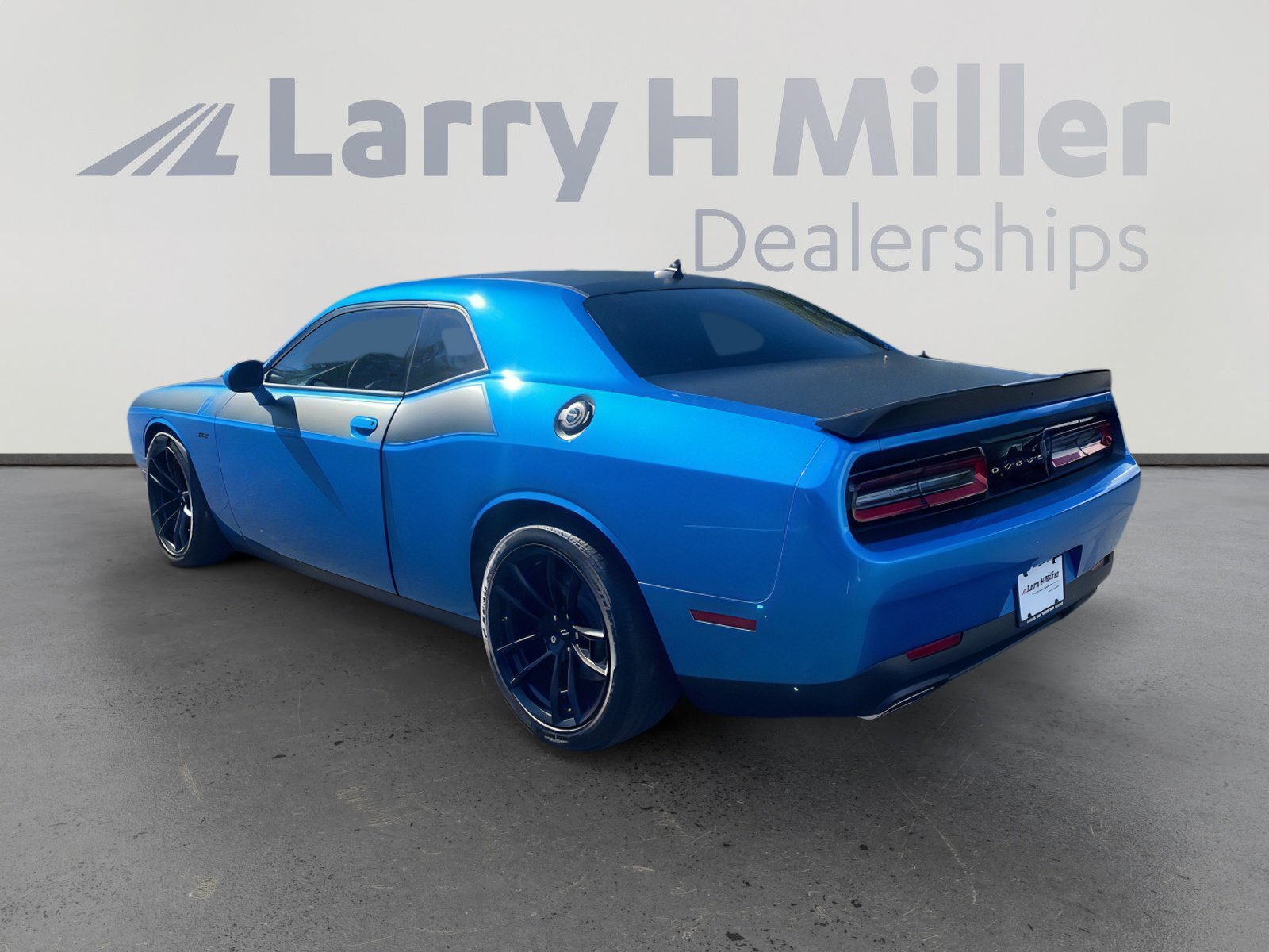 2023 Dodge Challenger R/T Scat Pack photo 3