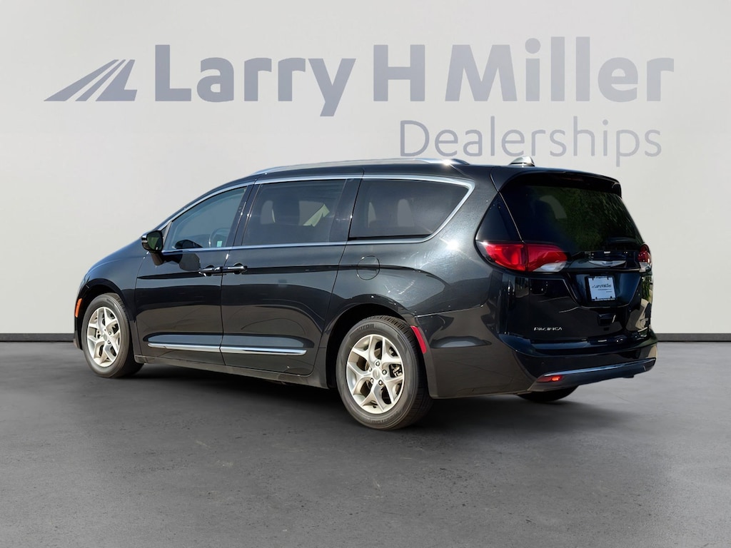 Used 2020 Chrysler Pacifica Limited Van Passenger Van
