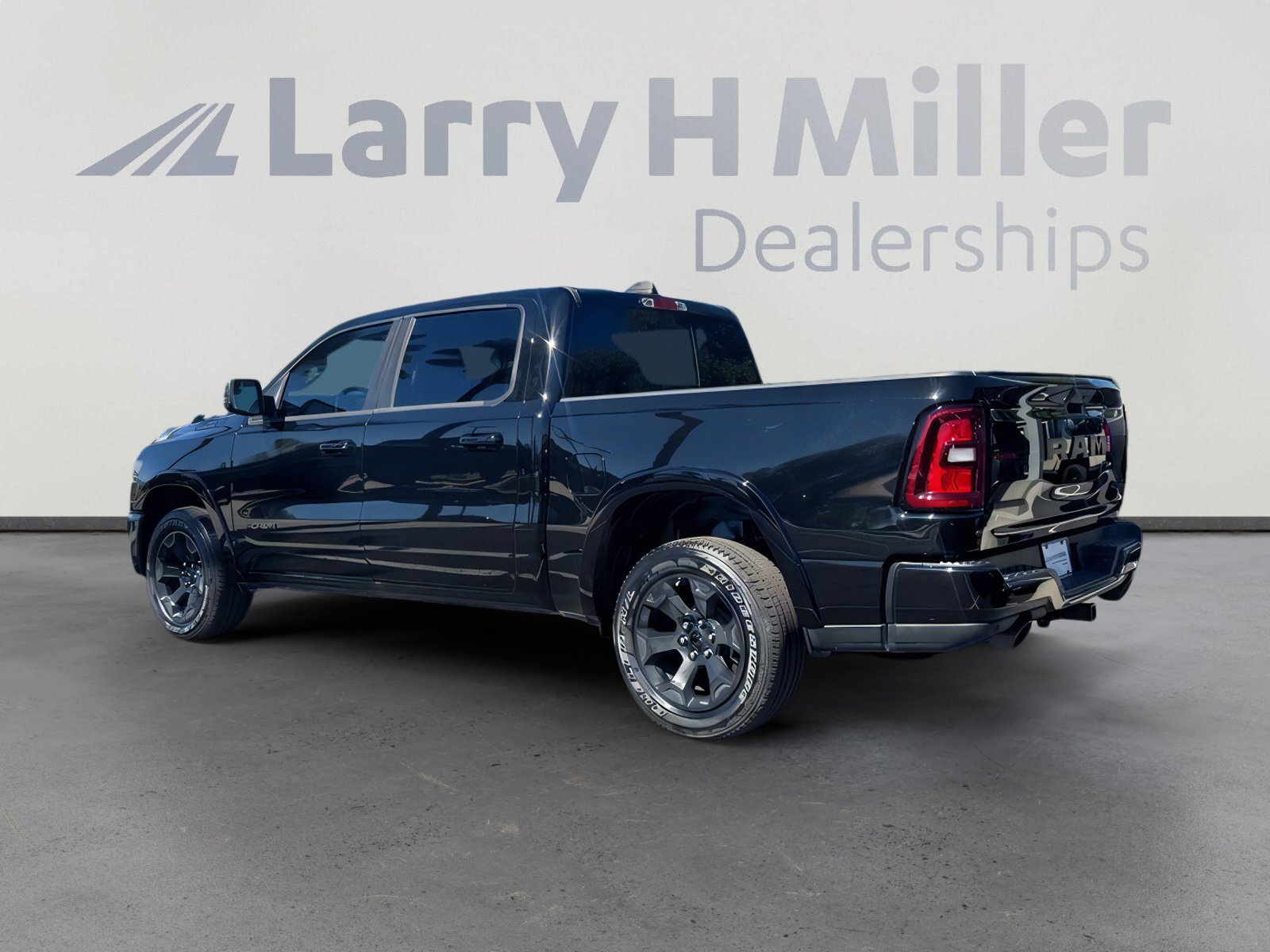 2025 Ram 1500 Big Horn Lone Star photo 3