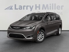 2020 Chrysler Pacifica Limited Van Passenger Van