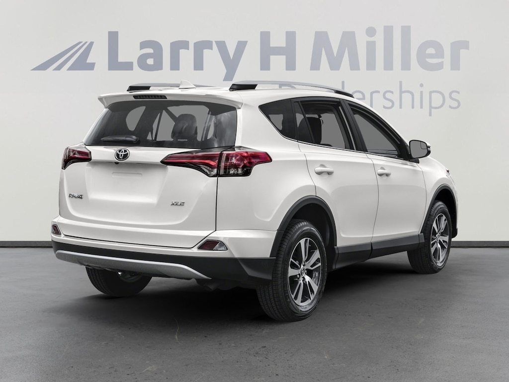 Used 2017 Toyota RAV4 XLE SUV