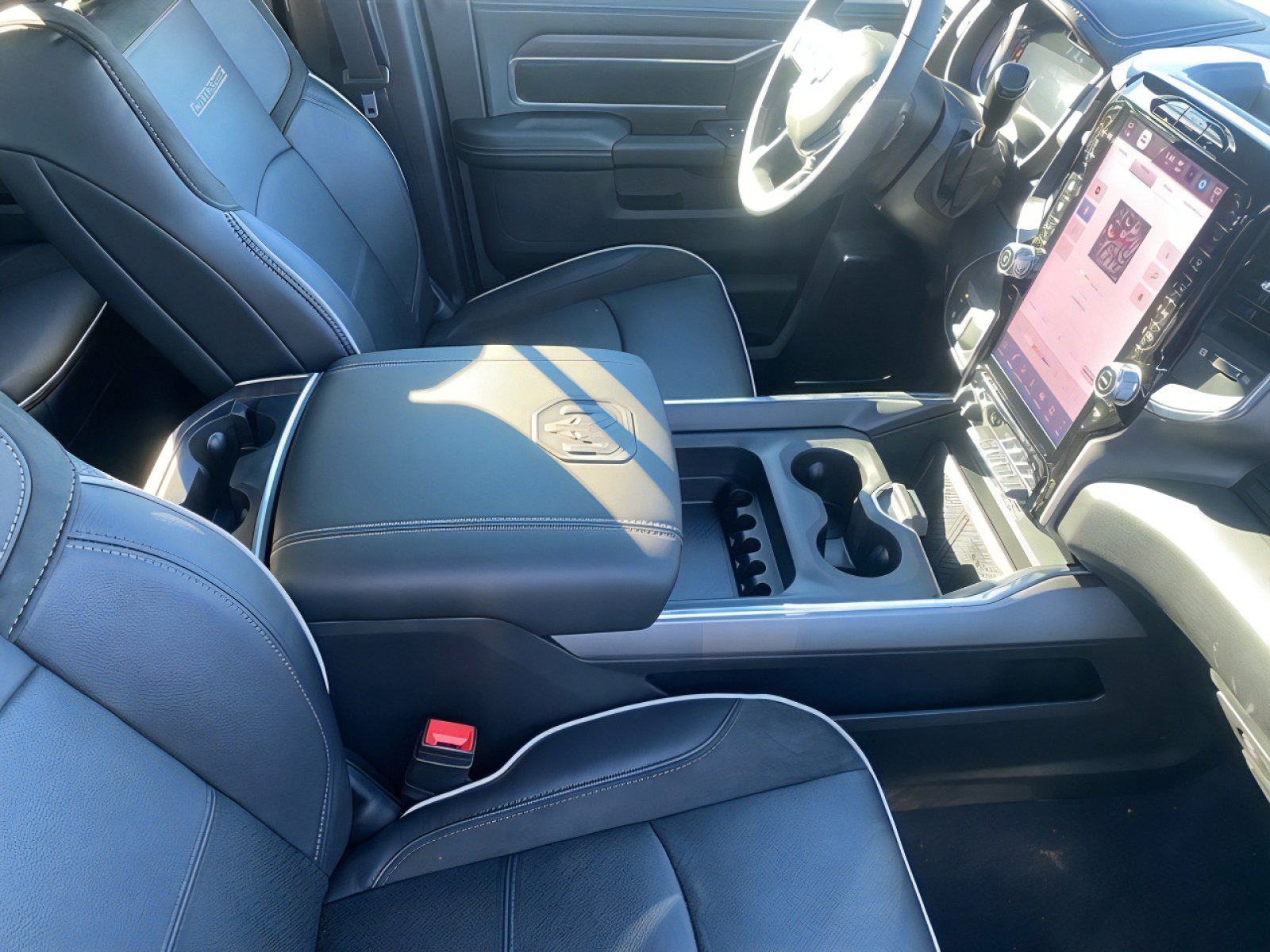 2026 RAM 3500 Laramie - Photo 34