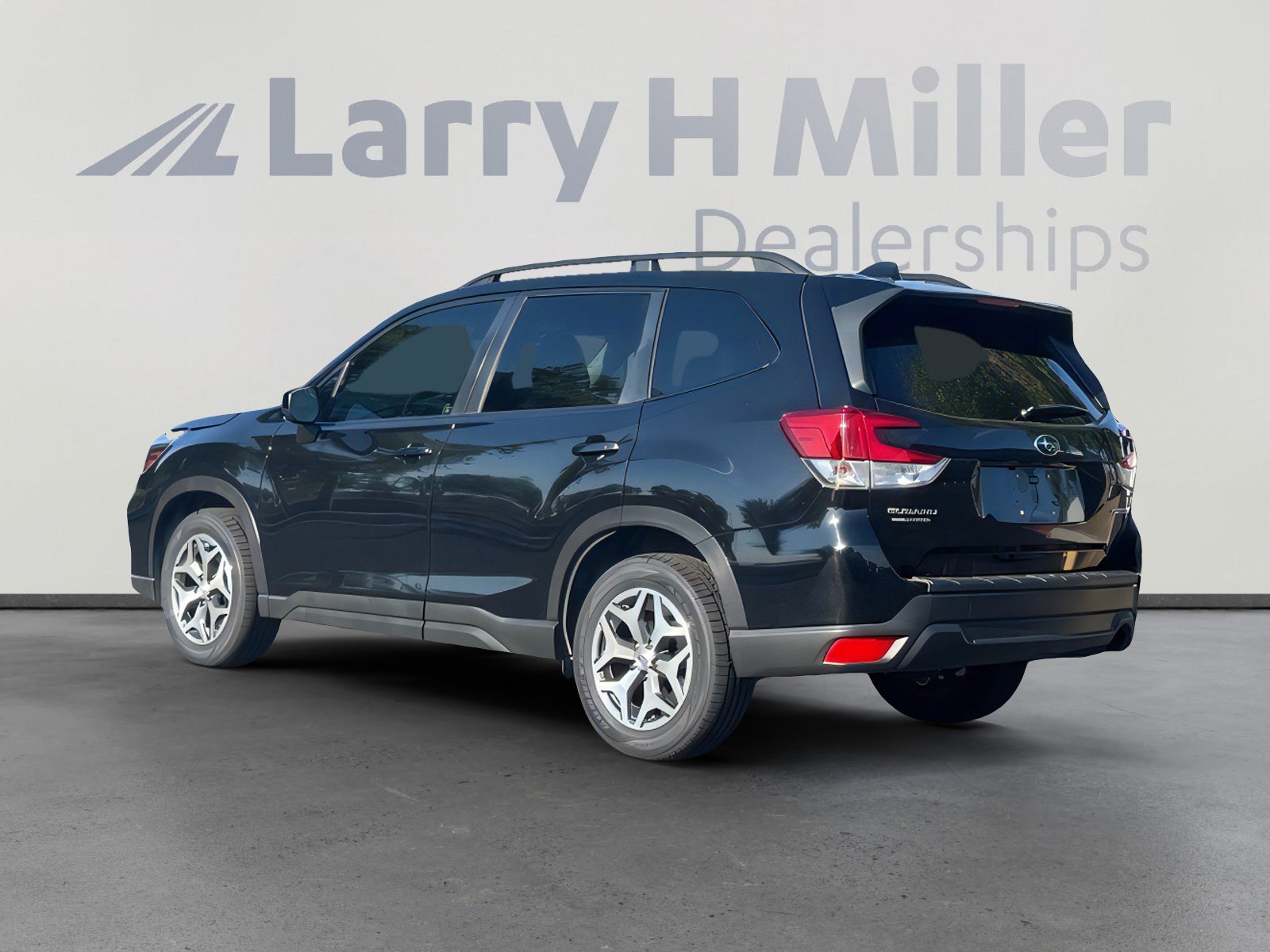 2020 Subaru Forester Premium photo 2