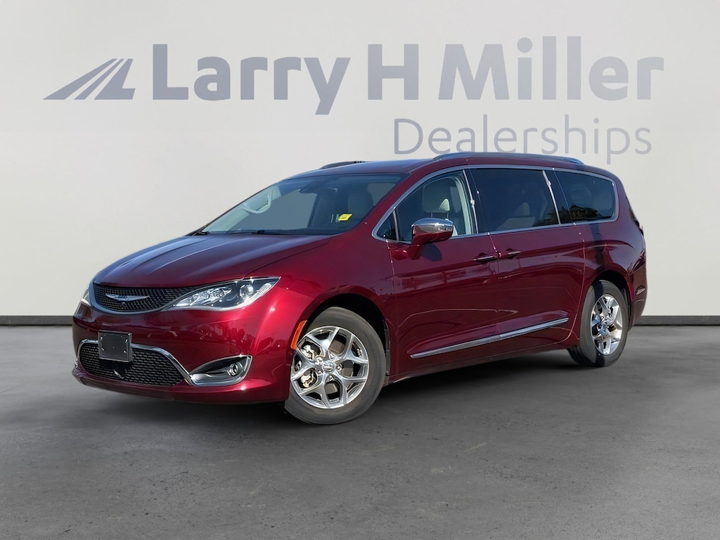 Used 2017 Chrysler Pacifica Limited Van