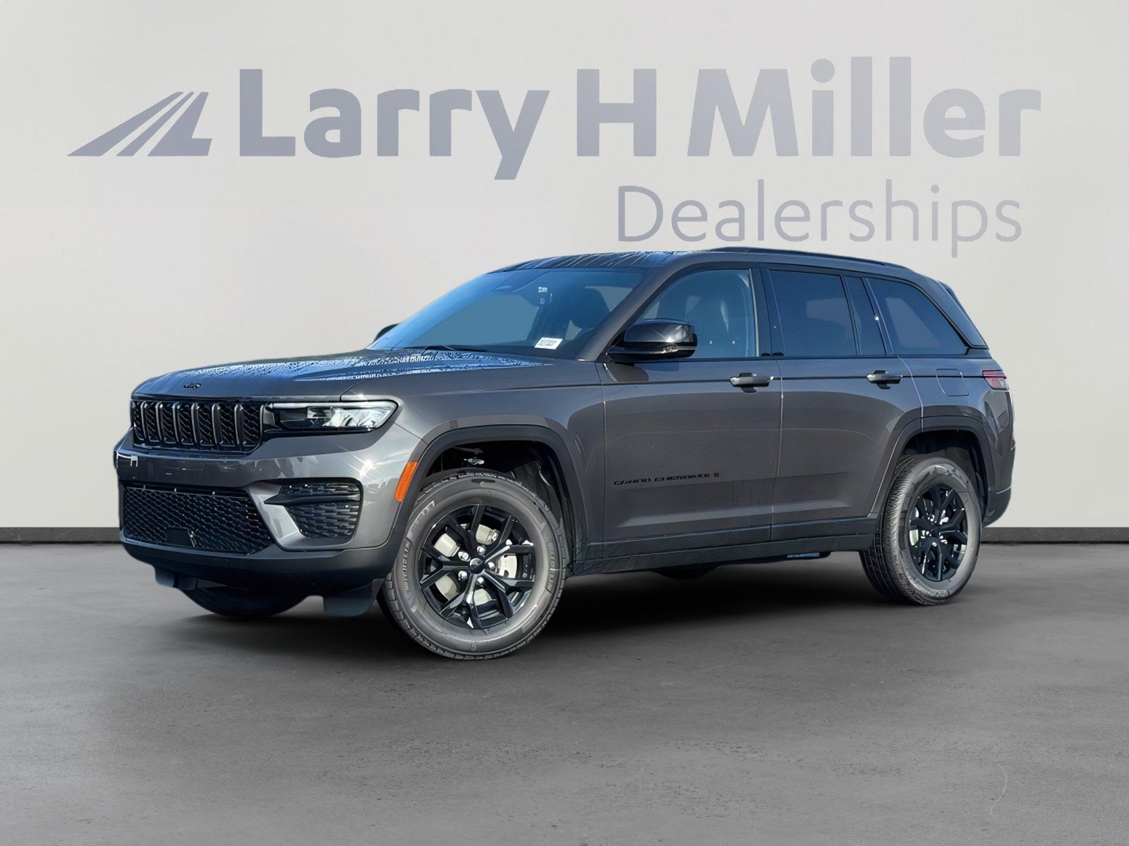 2025 Jeep Grand Cherokee Altitude's photo