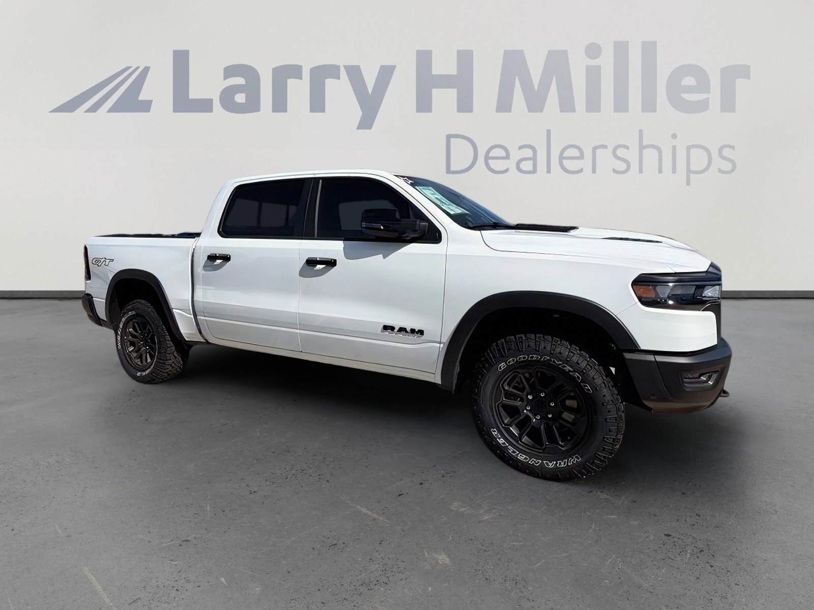 2026 RAM 1500 Rebel - Photo 8
