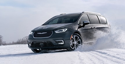 chrysler pacifica in snow