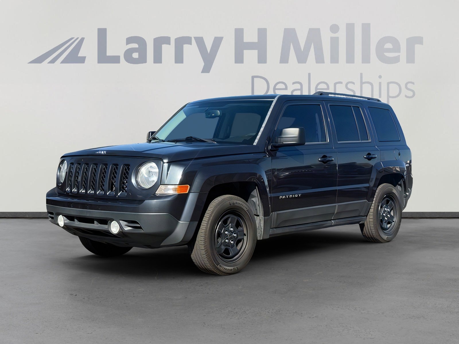Used 2016 Jeep Patriot Sport with VIN 1C4NJPBA3GD528670 for sale in Surprise, AZ