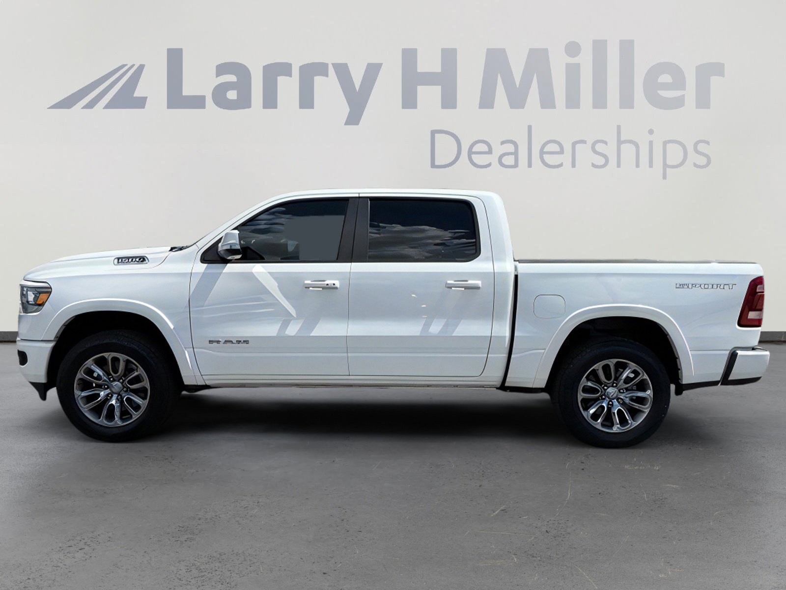 2021 Ram 1500 Laramie photo 2
